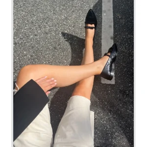 CARRING - BLACK PATENT